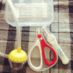 宝宝护理必备 吸鼻器与指甲剪的清洁保养全攻略